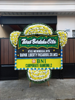 Papan Bunga Duka di Labuan Amas Utara